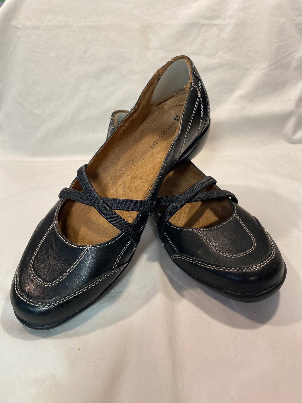 Naturalizer "Corrine" or Leather Lug Sole Loafers Size 8